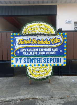Papan Bunga Duka di Tuban