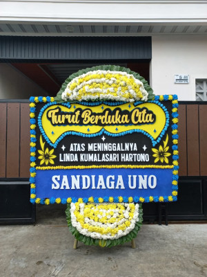 Papan Bunga Duka di Tuban